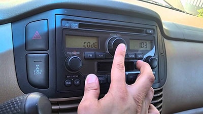 entrer code radio renault twingo