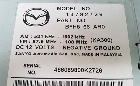 numero de serie d'un radio mazda